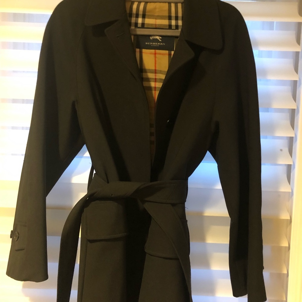Burberry Belted Trench Coat - Black